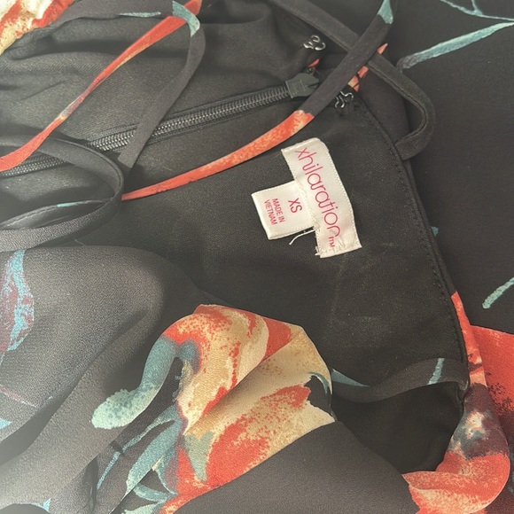 Xhilaration floral flowy strappy dress XS - Picture 3 of 3